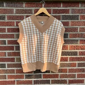 Tan and Cream Houndstooth Printed V Neck Sweater Vest